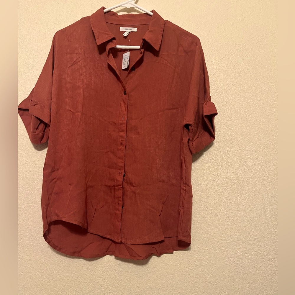 Maurice’s Fall Orange Short Sleeve Button up Size Large